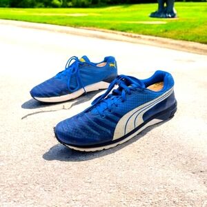 Puma Men's Blue and White Athletic Sneakers